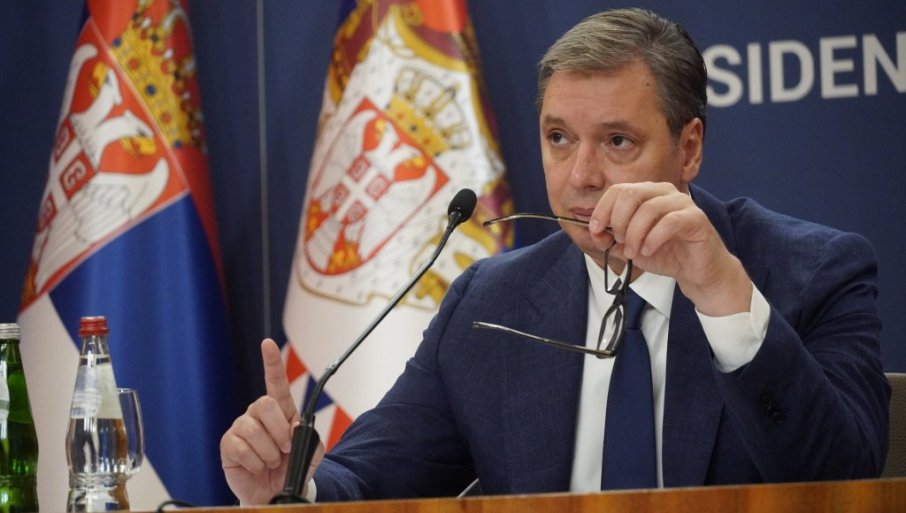 Vučić se oglasio: Razgovori sa Lajčakom i Eskobarom sa nastavljaju u 22 časa, nema odustajanja, nema predaje!