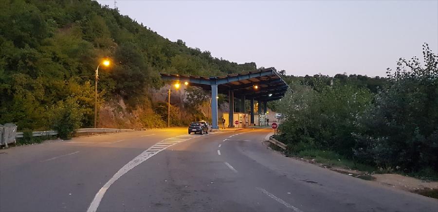 Na Jarinju, Brnjak i Merdare: Noć na graničnim prelazima prošla mirno
