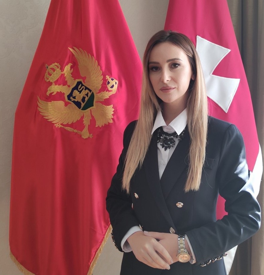 Ispred Stare garde LSCG-a: Ana Novović nova zamjenica gradonačelnika Cetinja!