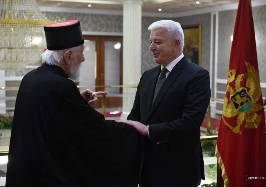 Vlada Duška Markovića i DPS-a: Više novca dali Islamskoj zajednici i Miraševoj sekti nego SPC! (FOTO)