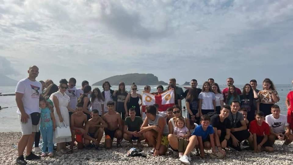Opština Budva i Miholjski zbor omogućili ljetovanje za 50 mališana sa Kosmeta!