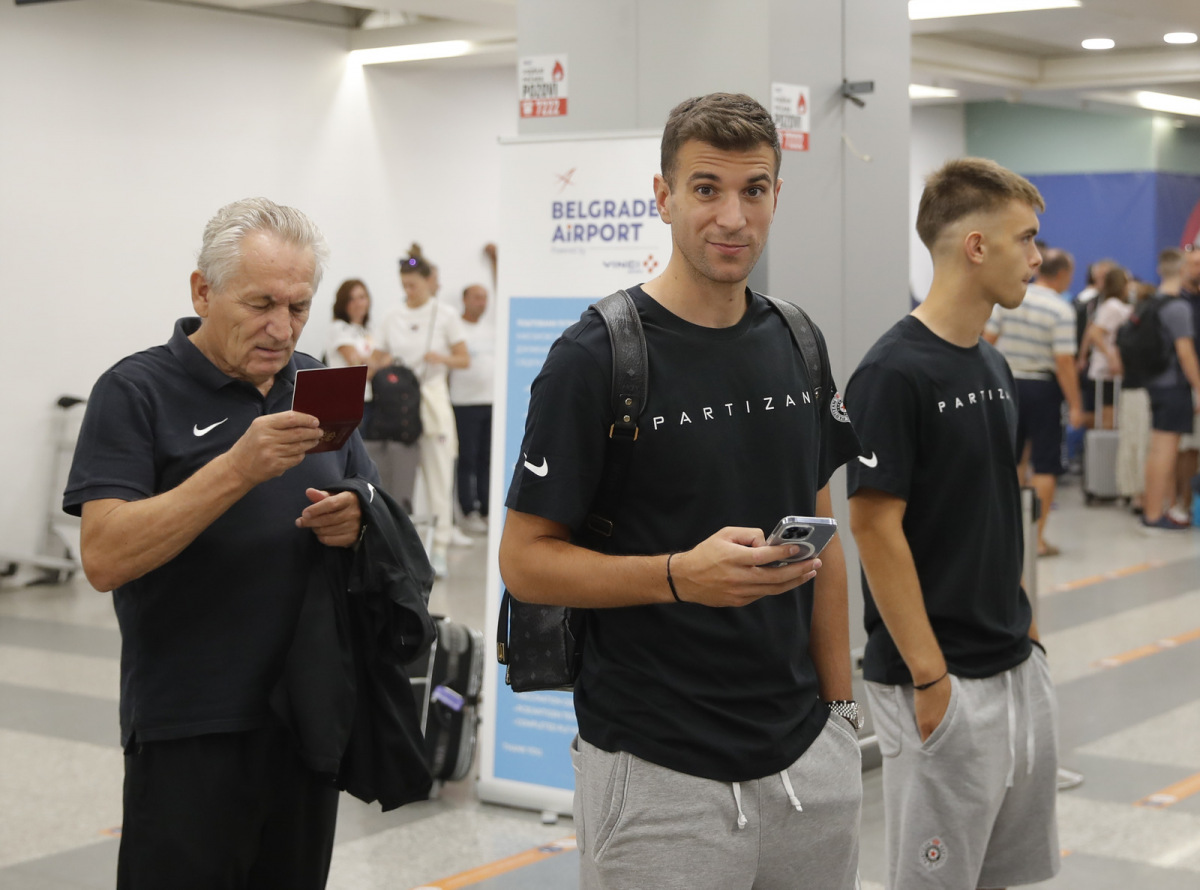 Partizan otputovao na Kipar: U avionu i novajlija Andrija Pavlović