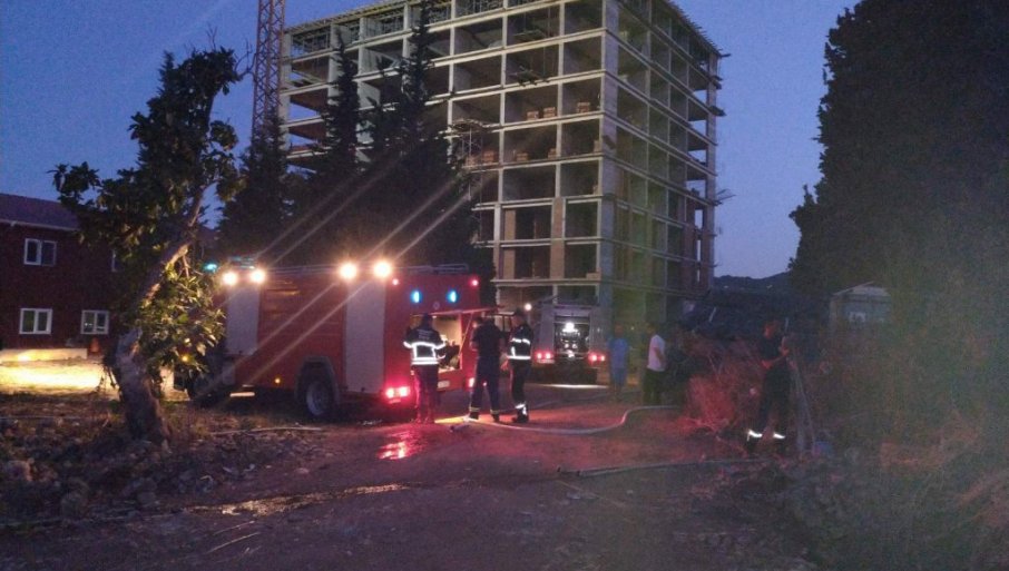 U centru Bara buknuo požar, ali ubrzo stavljen pod kontrolu