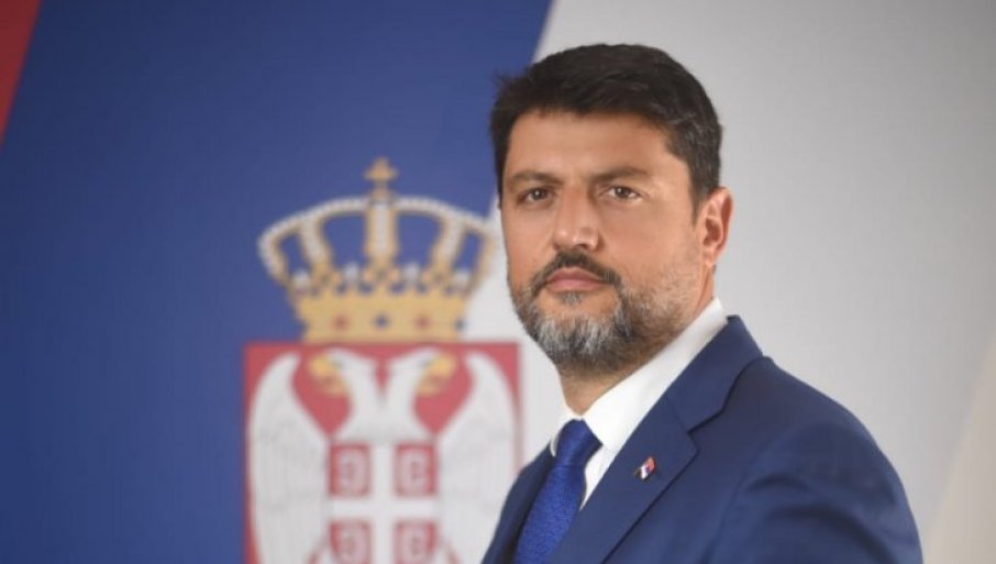 Božović: Vučić je doktor politike na Balkanu, više nego ikada treba da stanemo iza njega oko KiM!
