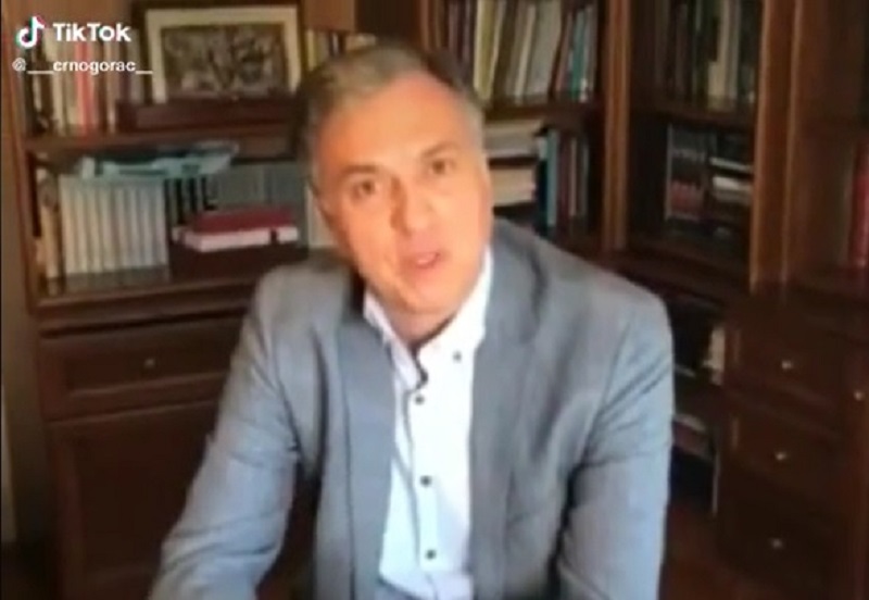 Filip Vujanović hit na društvenim mrežama: Poslao poruku na engleskom jeziku, evo kako zvuči (VIDEO)