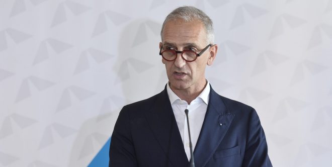 Smijenjen direktor Aerodroma Crne Gore Goran Jandreoski