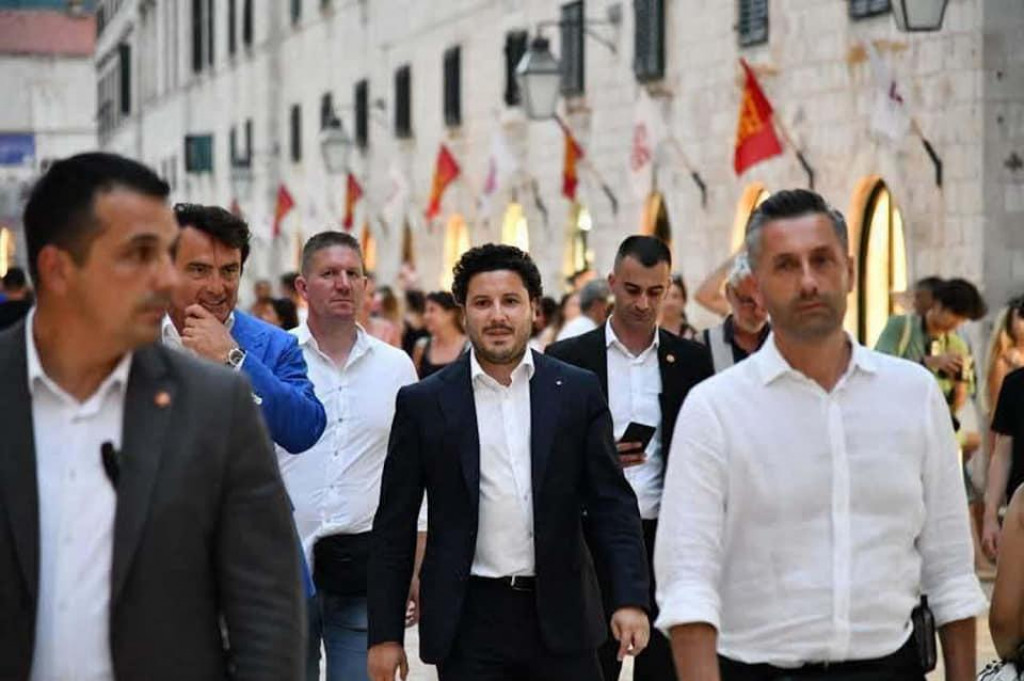 Abazović i Adžić sa Ratkom Kneževićem u Dubrovniku: Širimo ljubav i regionalnu saradnju