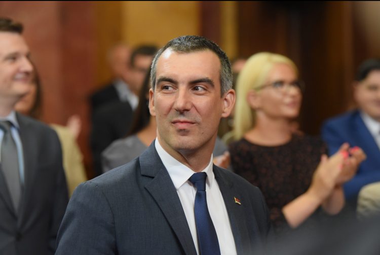 Orlić precizirao: U našoj skupštini, slijediće se politika Aleksandra Vučića