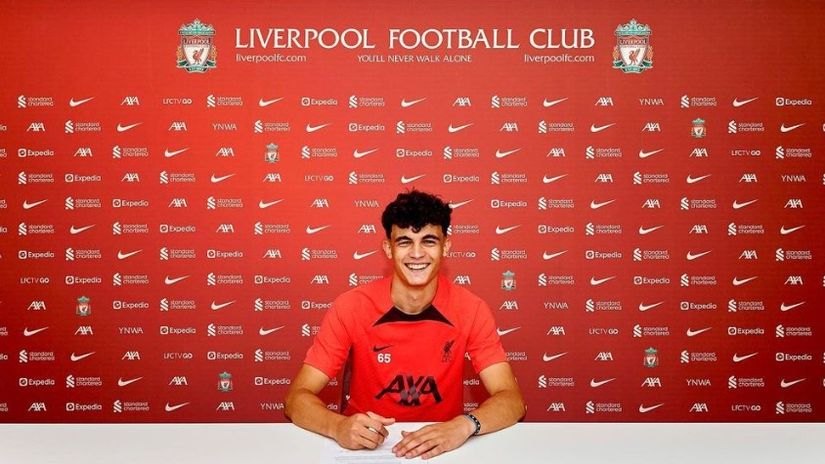 Srpski tinejdžer stavio potpis na ugovor sa Liverpulom