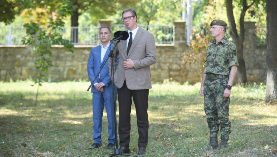 Vučić: Idem u Brisel da pokušam da očuvam mir i stabilnost, to je jedini cilj, Srbija ničim ne prijeti, samo želi da obezbijedi poštovanje međunarodnih pravila