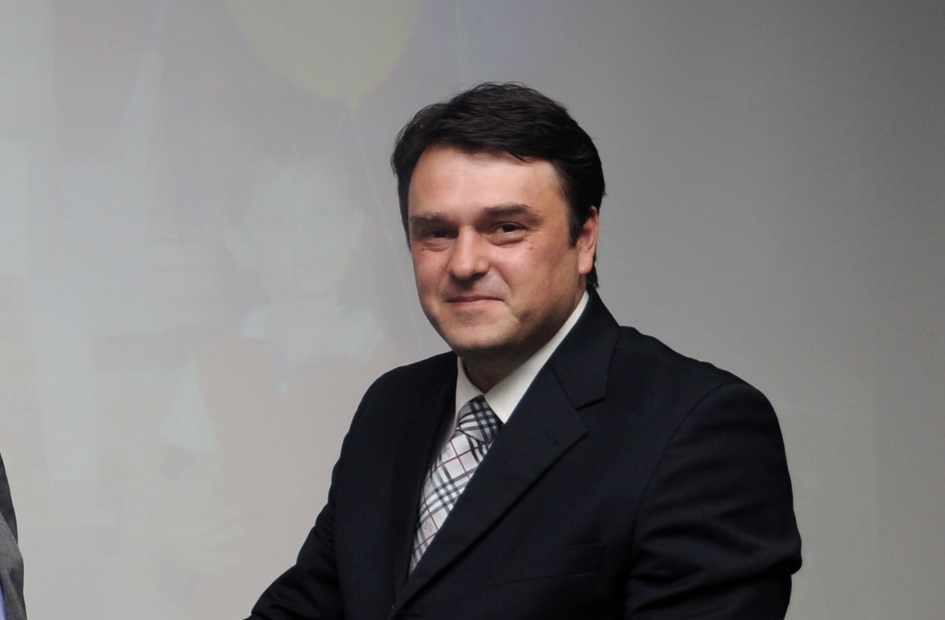 Hajdučija DPS tajkuna iz DAN-a Mladena Milutinovića: Radnici na njegovoj milionskoj višespratnici minirali bez upozorenja, eksplozija uznemirila stanovnike Zagoriča, polomljena stakla, umalo došlo do tuče na gradilištu!