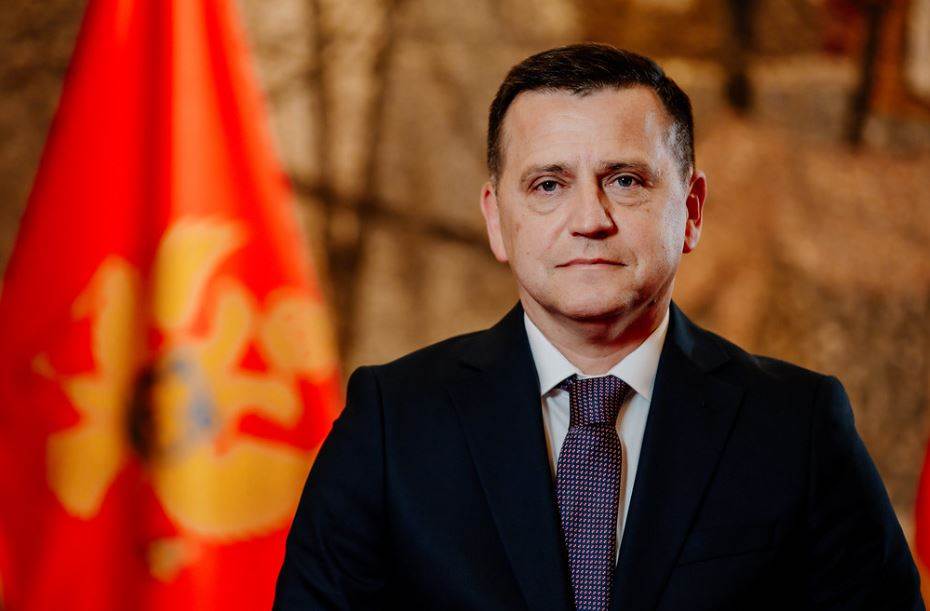 Vojinović: Smijenjena četiri direktora škola zbog nezakonitog imenovanja