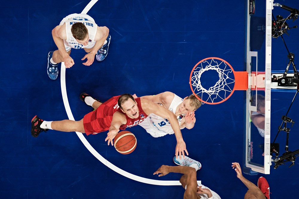 Grom kao iz vedra neba: Bogdanović trejdovan u Detroit