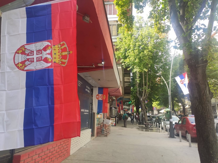 Petković: Državne zastave Srbije istaknute u srpskim sredinama na Kosmetu