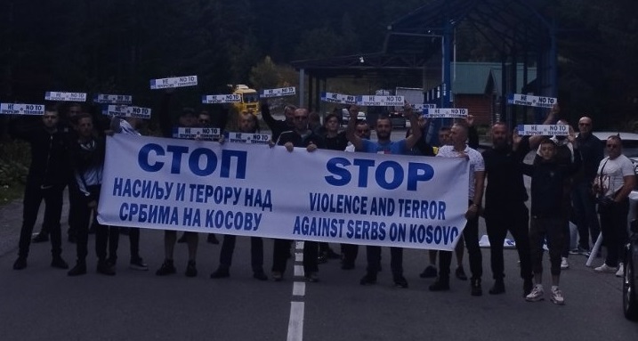 Podgoričani blokirali granični prelaz ka Kosovu u znak podrške srpskom narodu: Stop nasilju nad Srbima, ujedinjeni protiv terorizma! (FOTO)