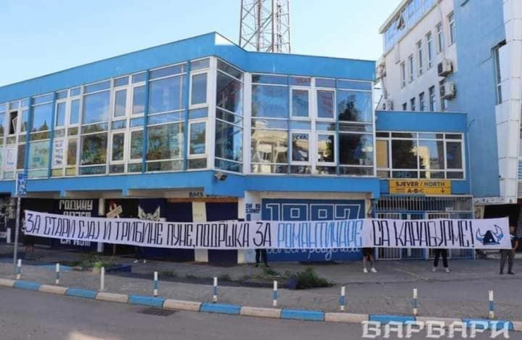 „Varvari“ podržali OFK Beograd: Navijači Budućnosti poslali poruku beogradskom klubu