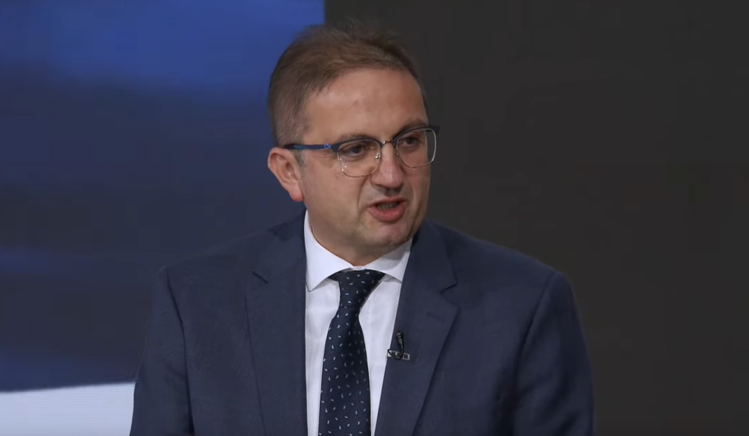 Deđanski: Amerikanci mogu da povuku priznanje Kosova i time da izbiju Putinu argument