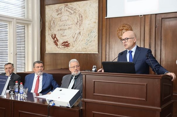 Vučević na predstavljanju Srpske enciklopedije: Pored ekonomije i odbrambene moći, snaga jedne države se ogleda i u kulturi i obnovi duhovnih vrijednosti!