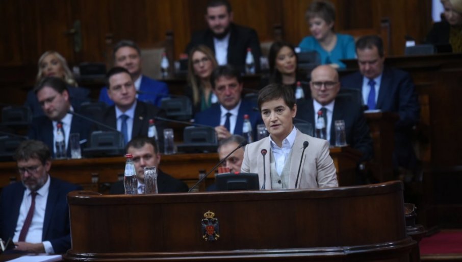 Brnabić iznijela ekspoze: Svetinje su nam interes Srbije, puna samostalnost unutrašnje i spoljne politike i očuvanje vitalnih interesa i bezbjednost našeg naroda na KiM!