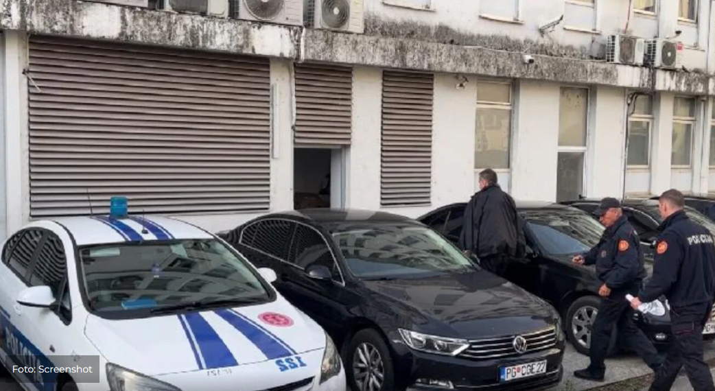 Službeniku Uprave prihoda i carina Mihailu Saveljiću određeno zadržavanje do 72 sata