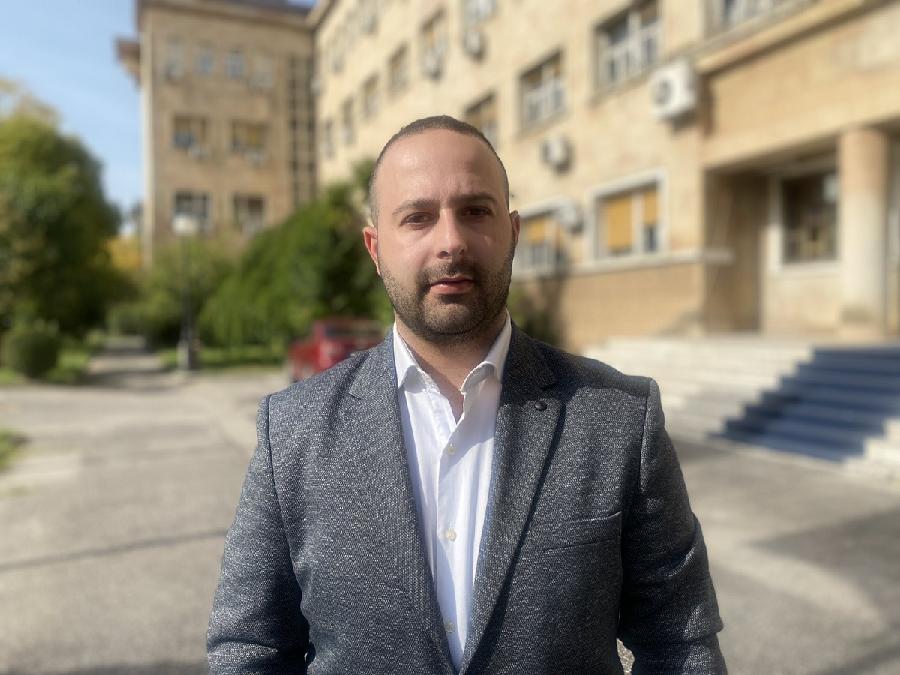 Kovačević: Sajt biraci.me nije oboren već usporen zbog velikog interesovanja, ovo su brojevi koje možete da pozovete