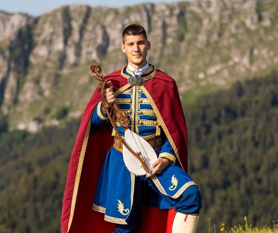 U petak u kritpi sabornog hrama u Podgorici predstavljanje novog albuma guslara Maksima Vojvodića – „Kapela“