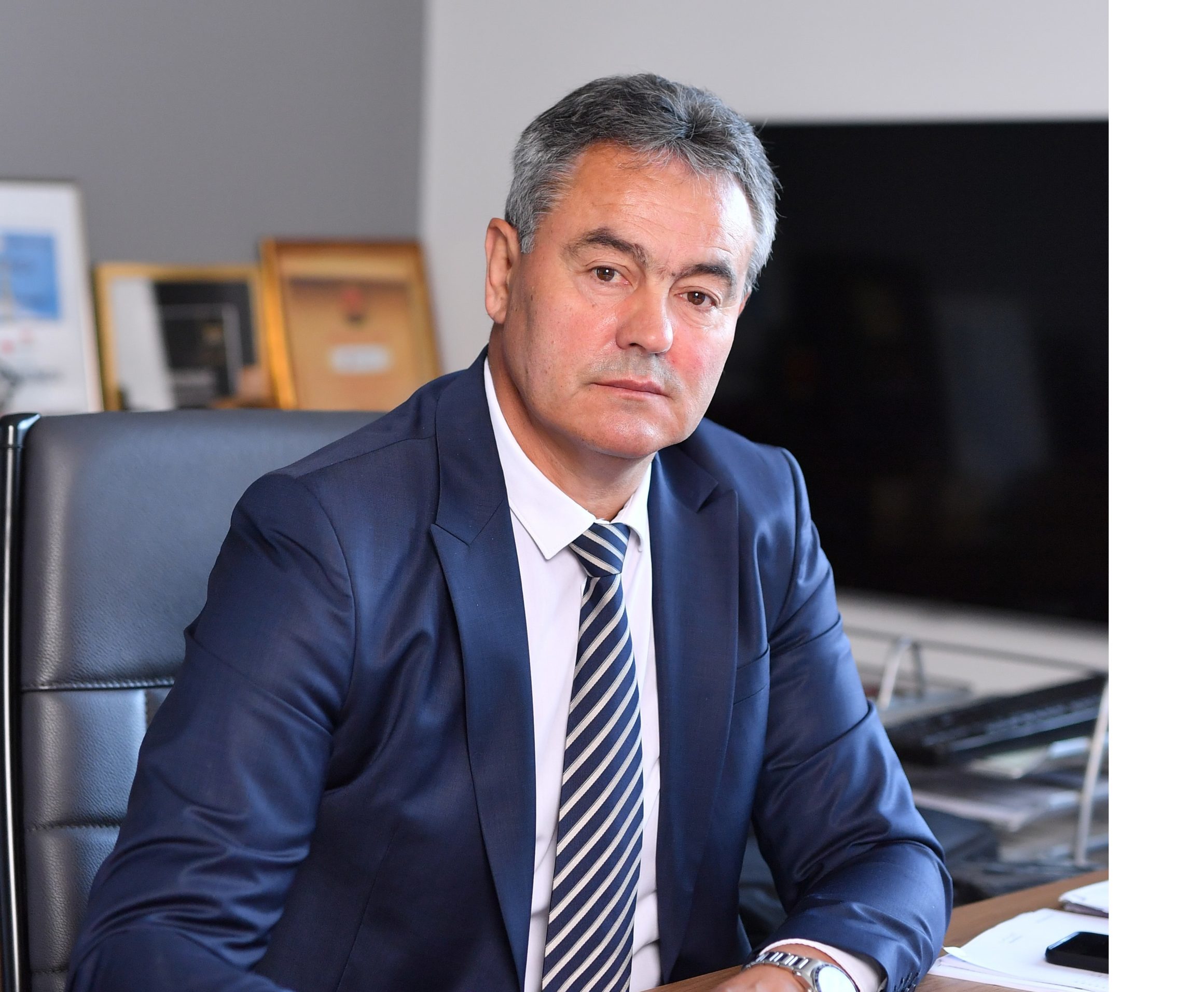 Lekić (DF): Ukoliko pobijedimo isplaćivaćemo dječiji dodatak od 30, a bračnim partnerima 1.000 evra za svako novorođenče!