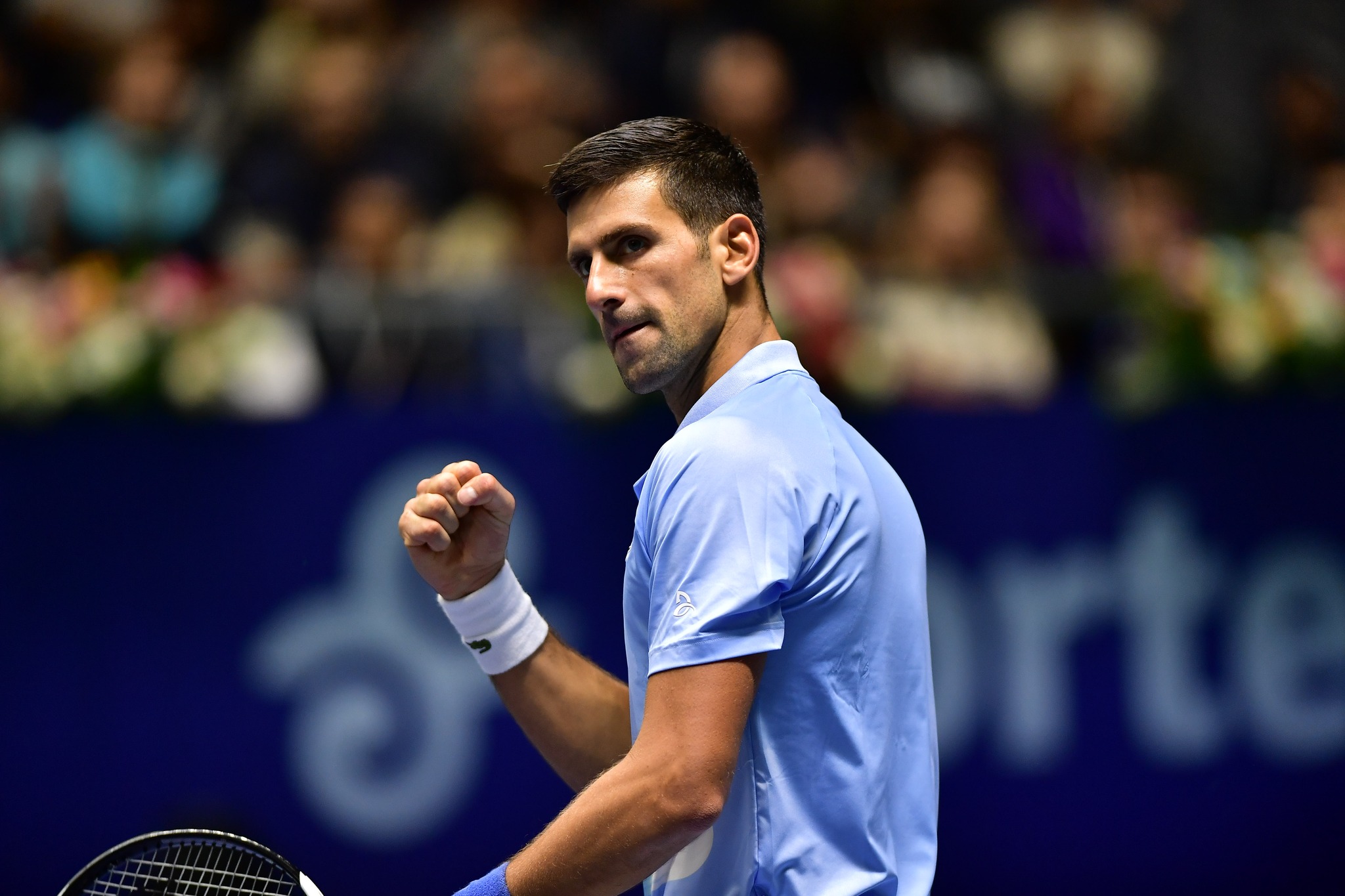 Novak „počistio” Cicipasa i prigrabio trofej u Astani