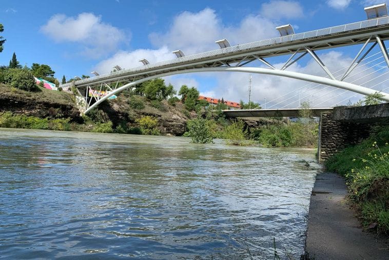 Pokušaj samoubistva u Podgorici: Petnaestogodišnja djevojčica sinoć skočila sa Moskovskog mosta!