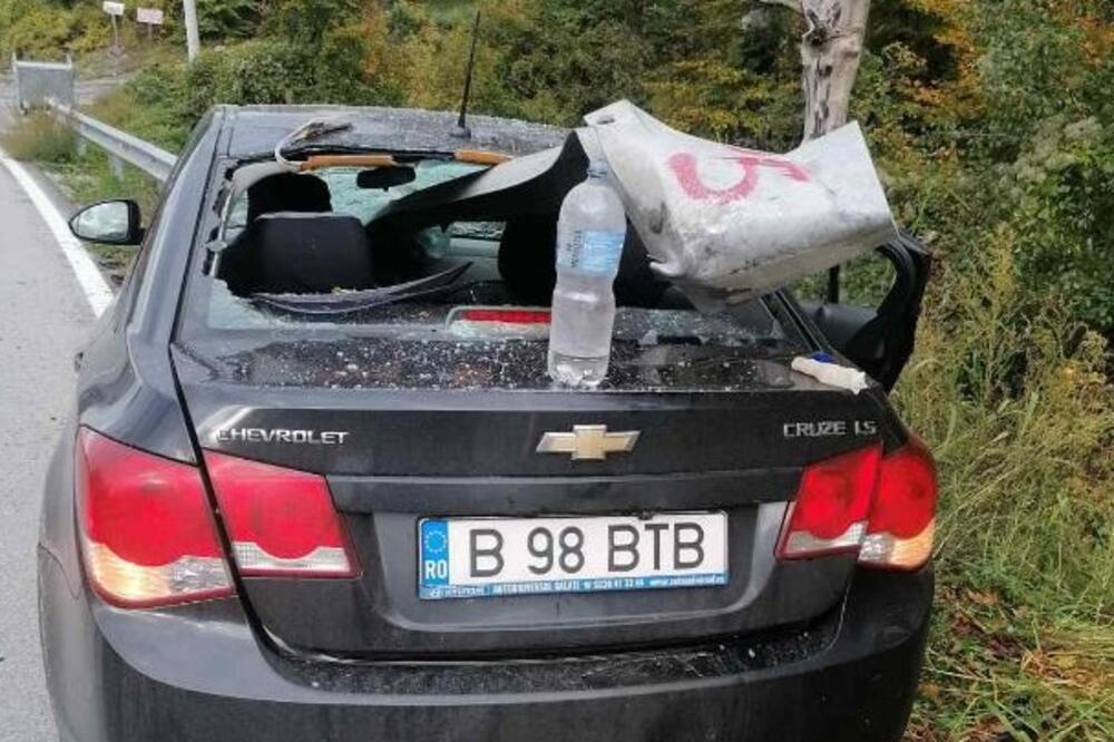 Saobraćajna nesreća na Crkvinama: Dvoje rumunskih državljana lakše povrijeđeno