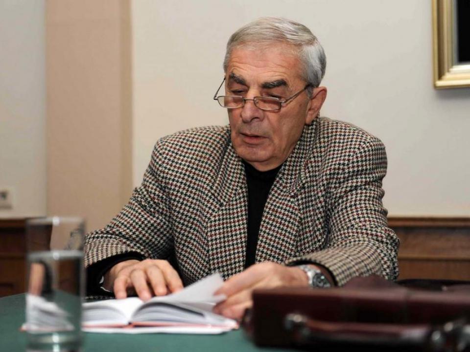 U 76. godini: Preminuo književnik Veselin Rakčević!