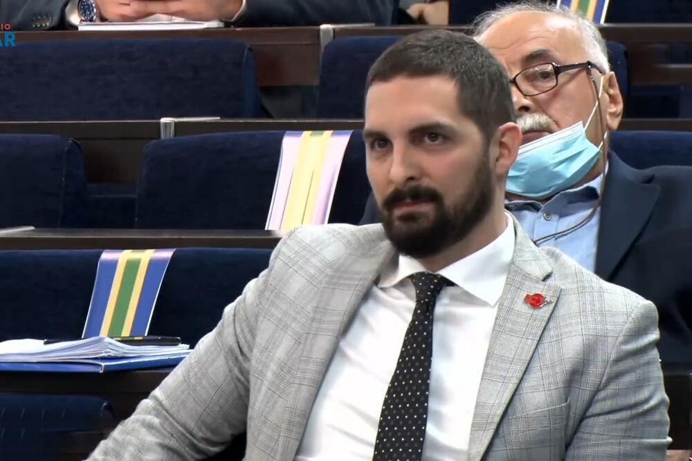 Leković (Demokrate): Raičević će prije završiti na optuženičkoj, nego na predsjedničkoj klupi!