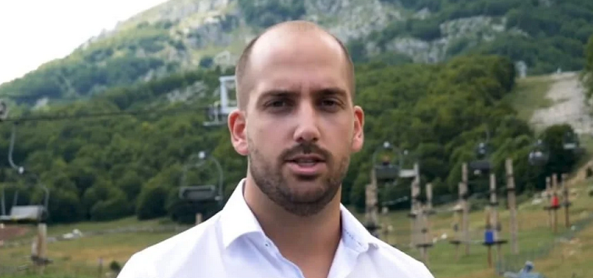 DPS u očaju i panici: Funkcioner Milove partije nasrnuo na maloljetne aktiviste Demokratskog fronta!