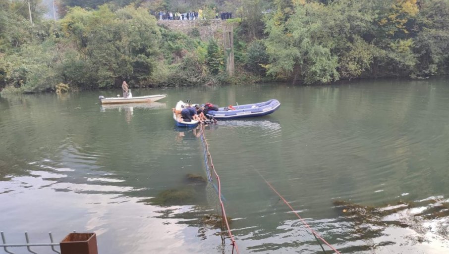 Tragedija u blizini Ovčar Banje: Prilikom rušenja visećeg mosta stradale dvije hodočasnice!