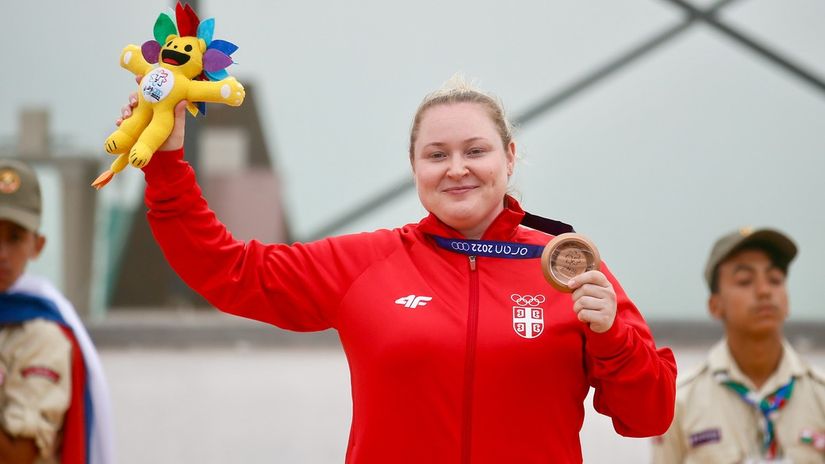 Prva iz Srbije: Arunović upucala bronzu i olimpijsku normu za Pariz
