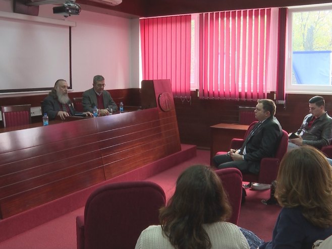 Američki diplomata Džim Džatras: Srbi su 90-ih bili prve žrtve monopolarnog novog svjetskog poretka!
