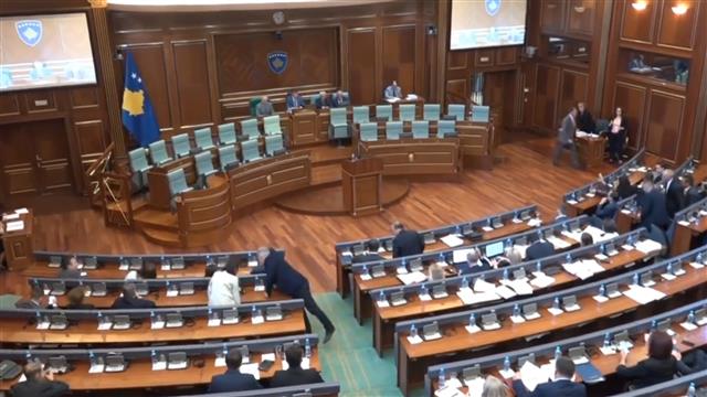 Srpska lista vratila poslaničke mandate kosovskoj skupštini