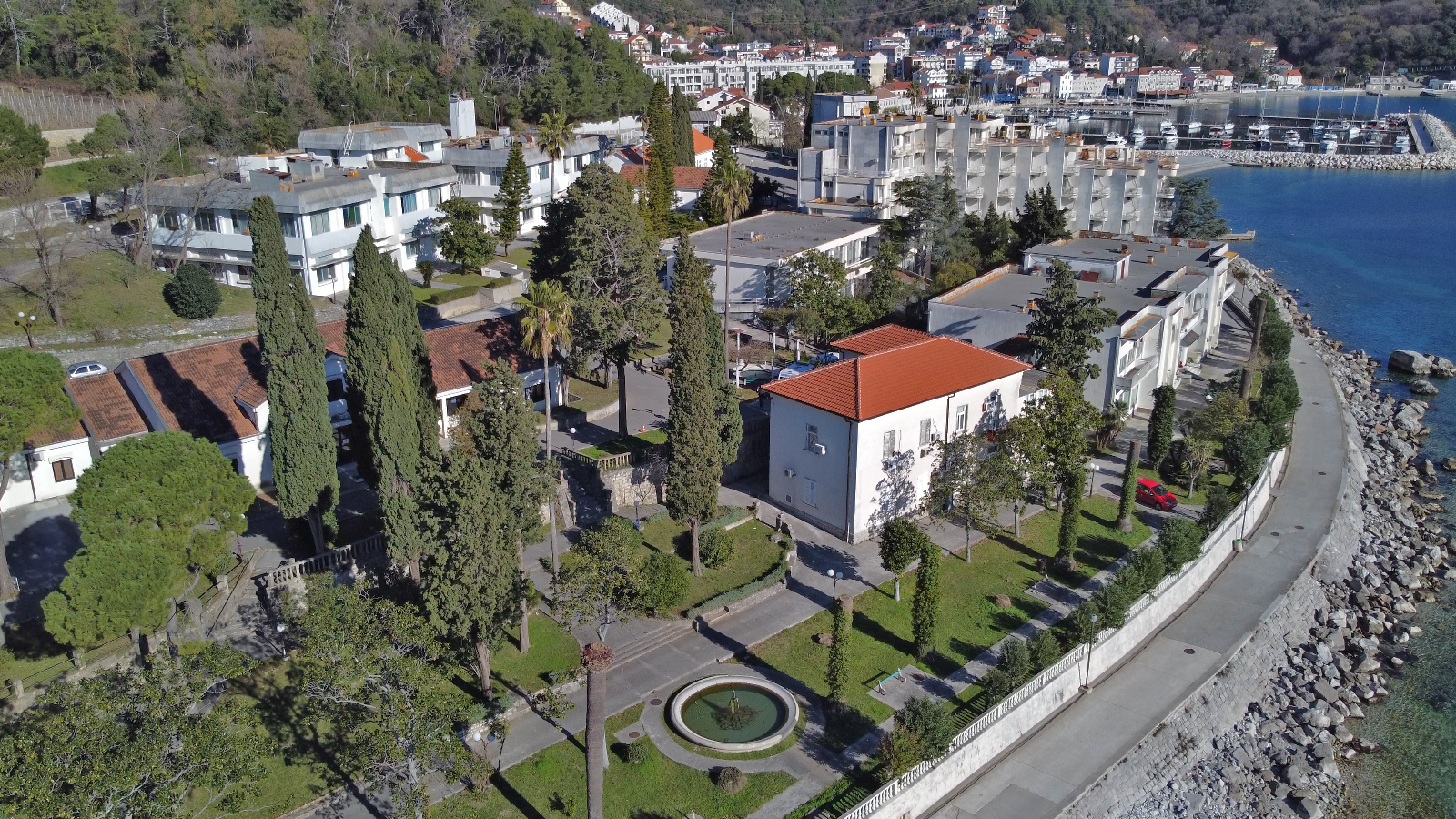 Herceg Novi: Danas blokada GP Debeli brijeg zbog Bolnice Meljine