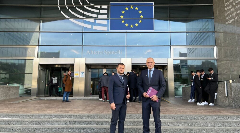 Božović i Zenović predali Aplikacionu knjigu da Budva bude Evropska prijestonica kulture 2028