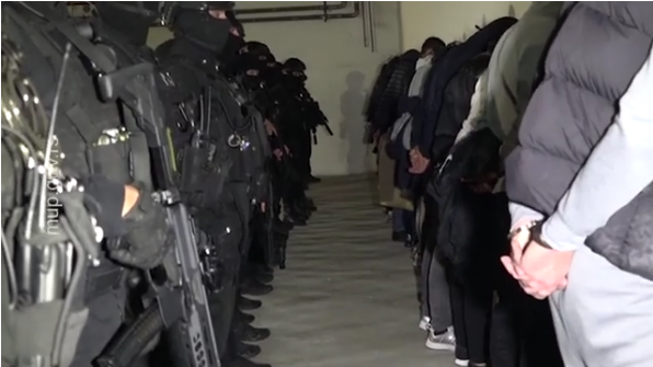 MUP Srbije objavio ekskluzivan snimak: Kako je izgledalo hapšenje ekipe „Vračarci“ (VIDEO)