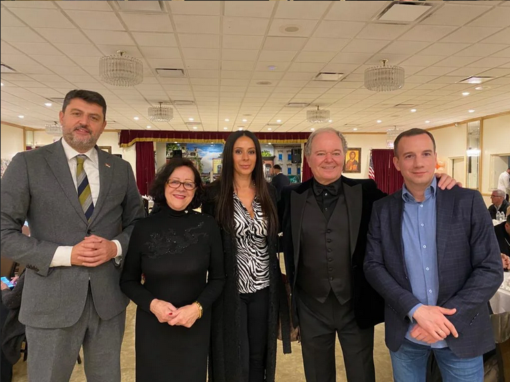 Ambasador Vladimir Božović prisustvovao proslavi 27 godina Srpskog radija Čikago!
