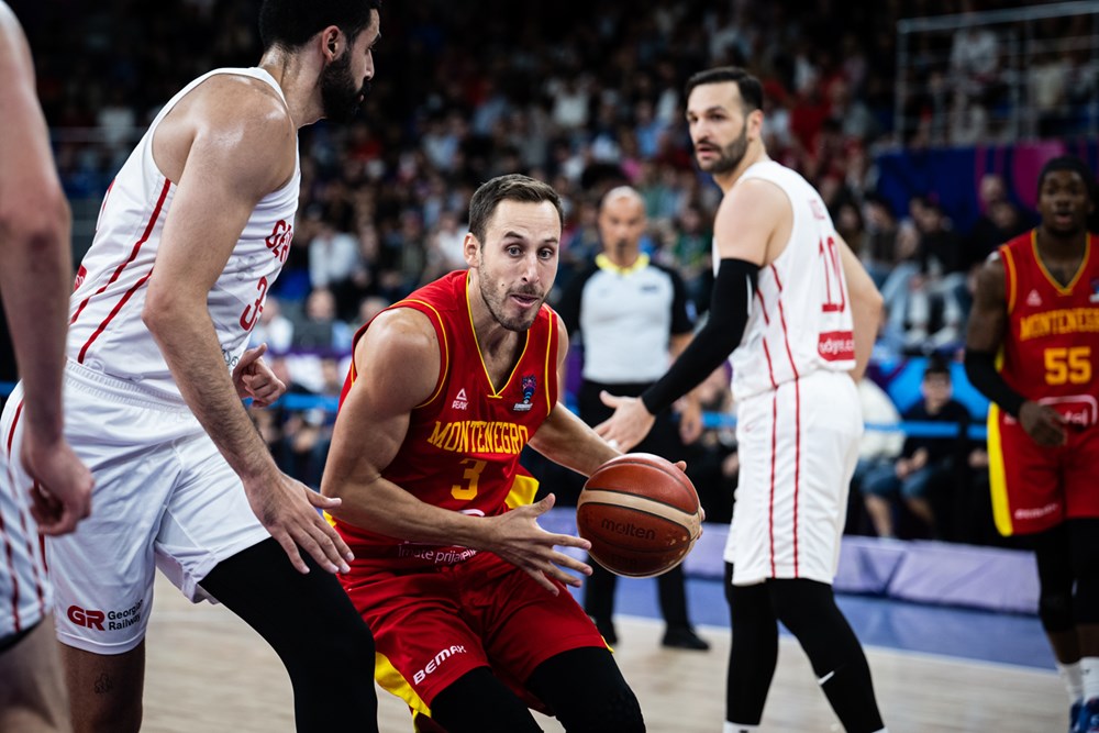 Mihailović: Nalazimo se u dobroj poziciji, ne odustajemo na putu ka Mundobasketu