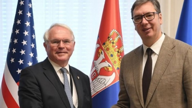 Vučić se sastao sa Hilom: Podijelio sam našu zabrinutost za bezbjednost Srba na Kosovu i Metohiji