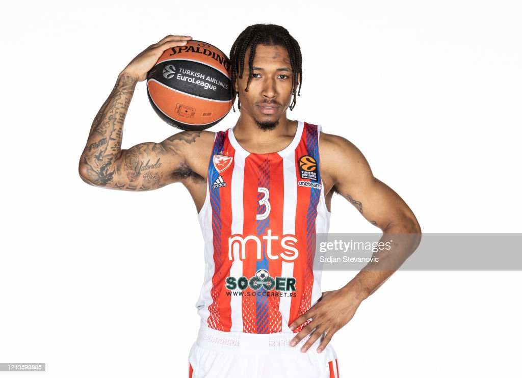 Adams napustio Crvenu zvezdu
