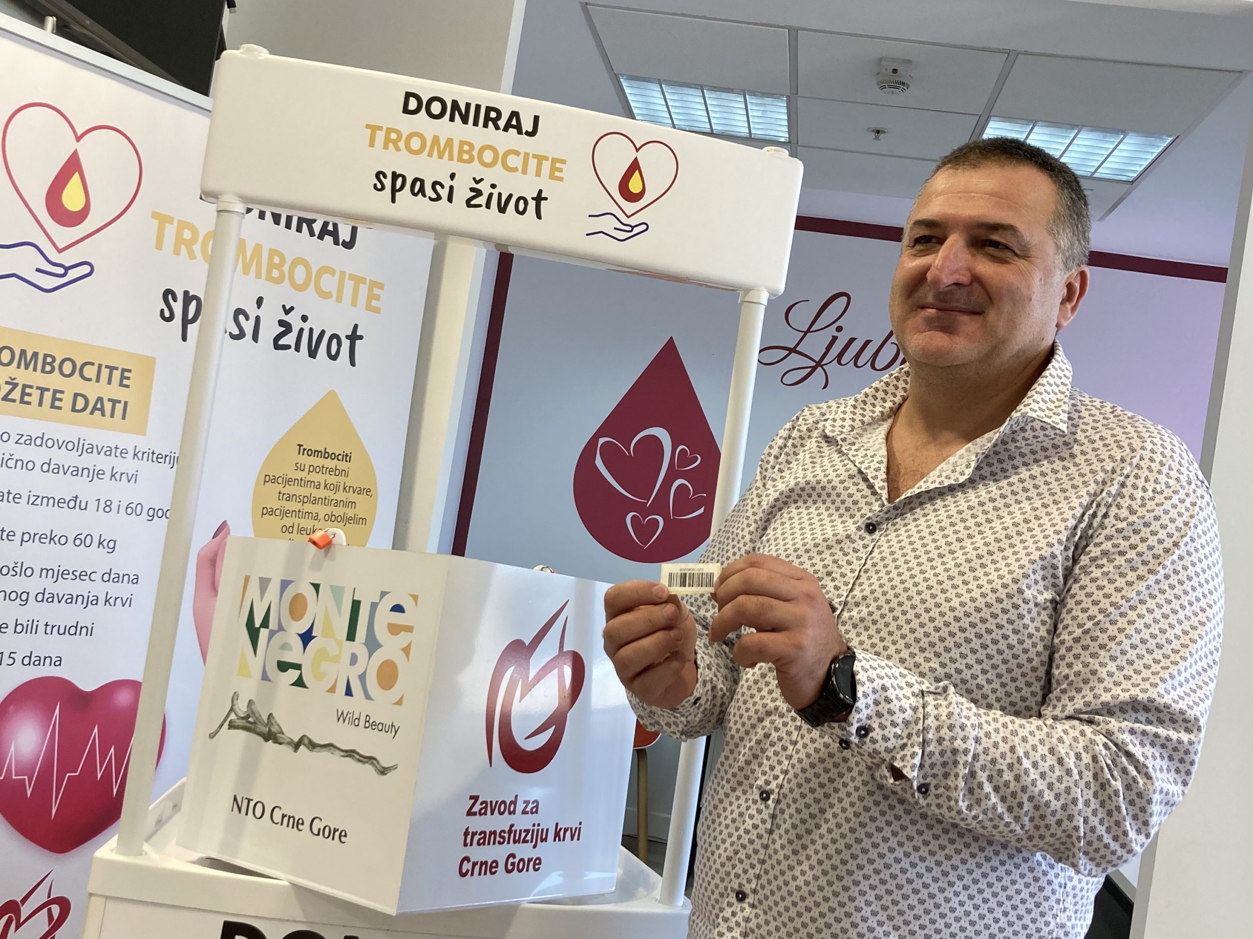 Dobrovoljni davalac krvi iz Podgorice dobitnik vikend aranžmana na primorju: Darujte krv, lijek koji nema alternativu