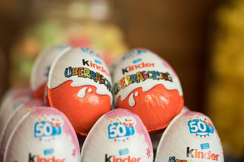 Dobre vesti za one pažljive: Za figuricu štrumfova iz Kinder jaja možete dobiti i do 12 hiljada evra