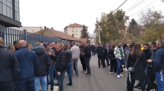 Srbi nastavljaju da napuštaju institucije tzv. Kosova