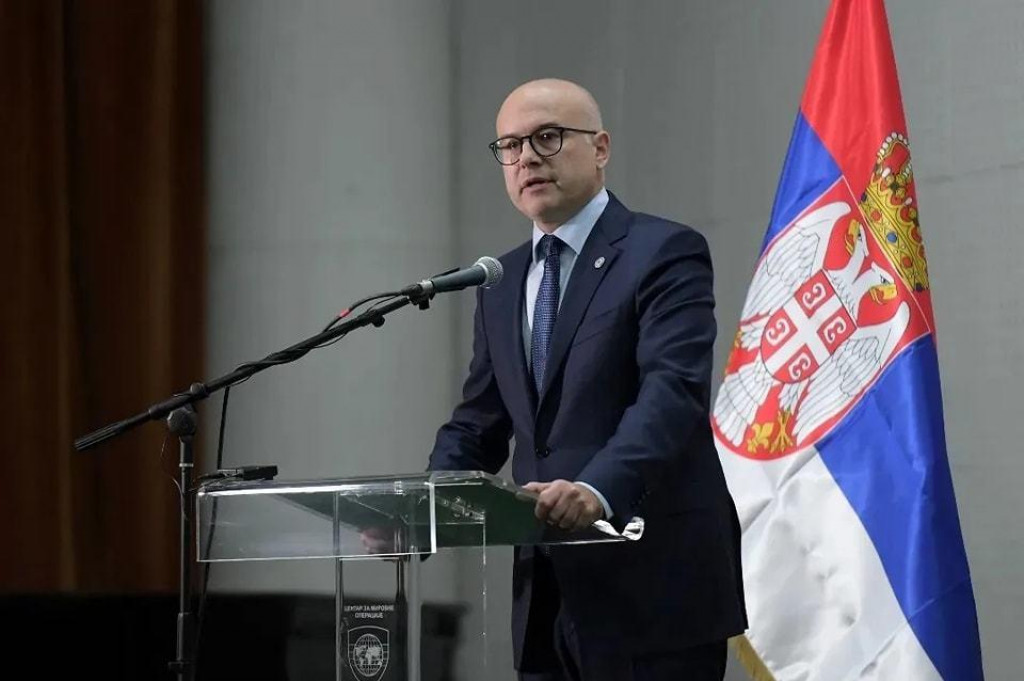 Vučević: Vojska spremna da štiti Srbe na Kosovu