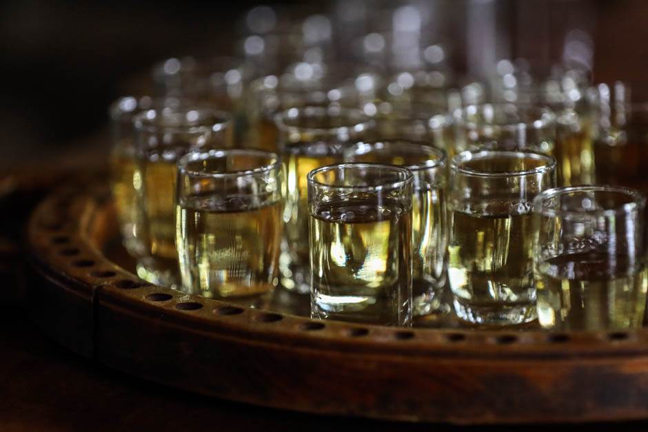 Alkohol povećava rizik od moždanog udara i to drastično: Koliko popijete piva ili rakije dnevno ?
