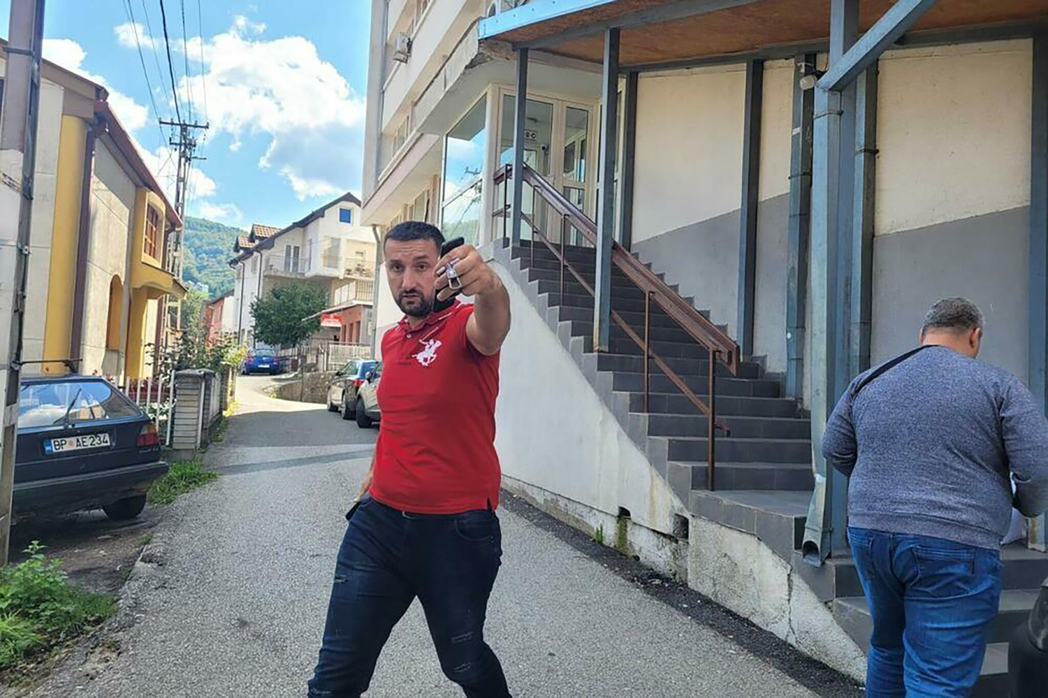 U Beogradu ubijen Dražen Delević iz Crne Gore, ranije osuđivan za dilovanje marihuane i oružanu pljačku; Ubica uhapšen!